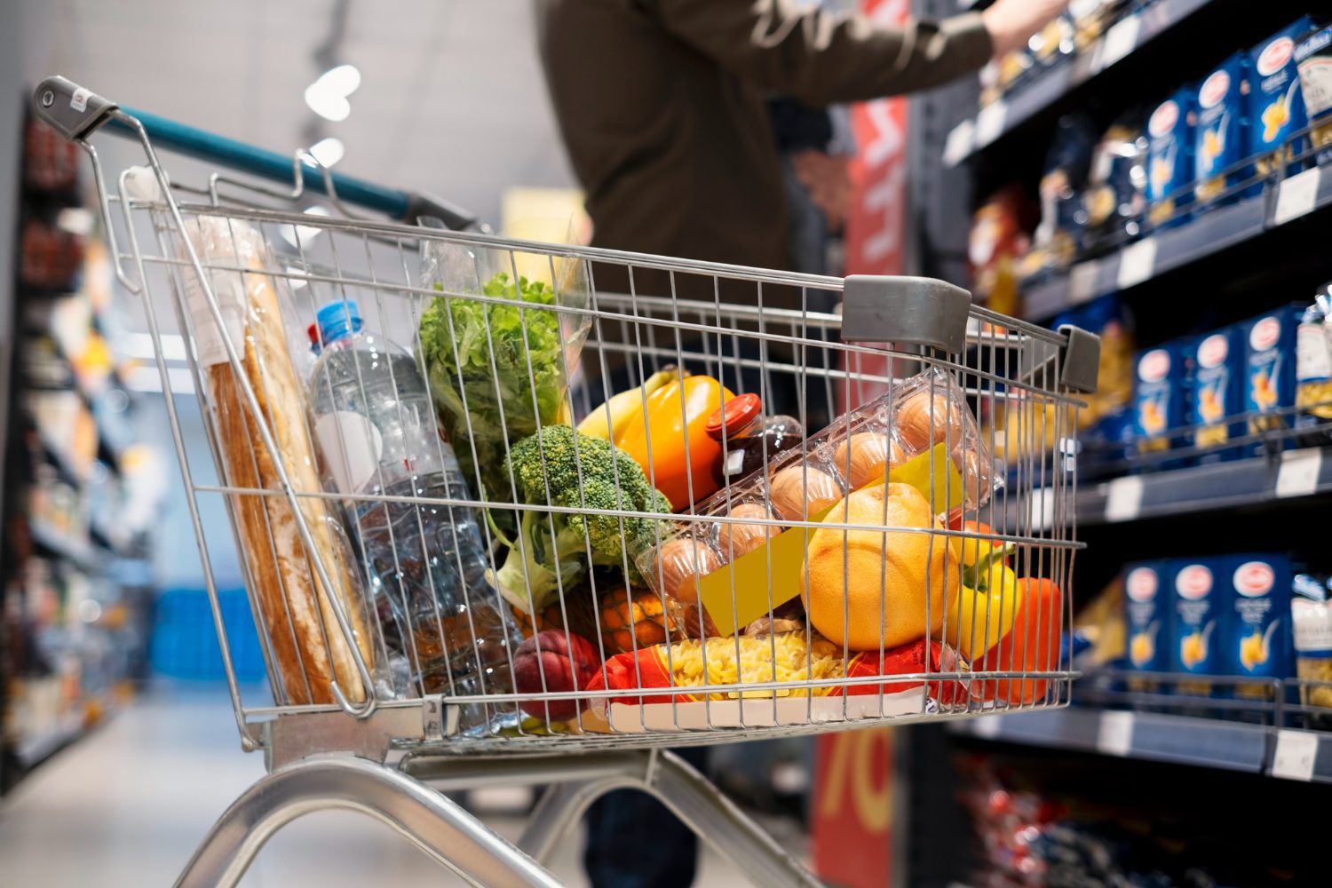 Lei autoriza diferenciação de preço para compras em dinheiro e